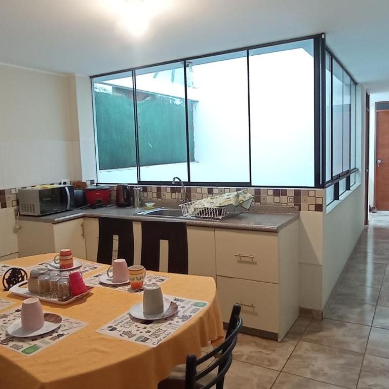 CHANCAY 2do Piso Departamento - Apartamento de 3 dormitorios - 3