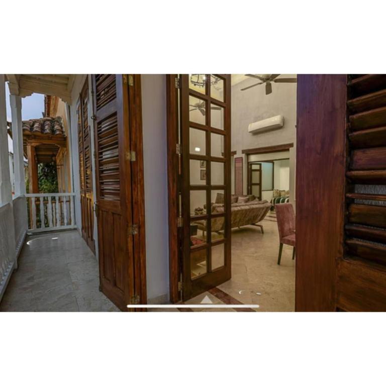 Luxury Large Apartment With Colonial Balcony - Apartment - 5