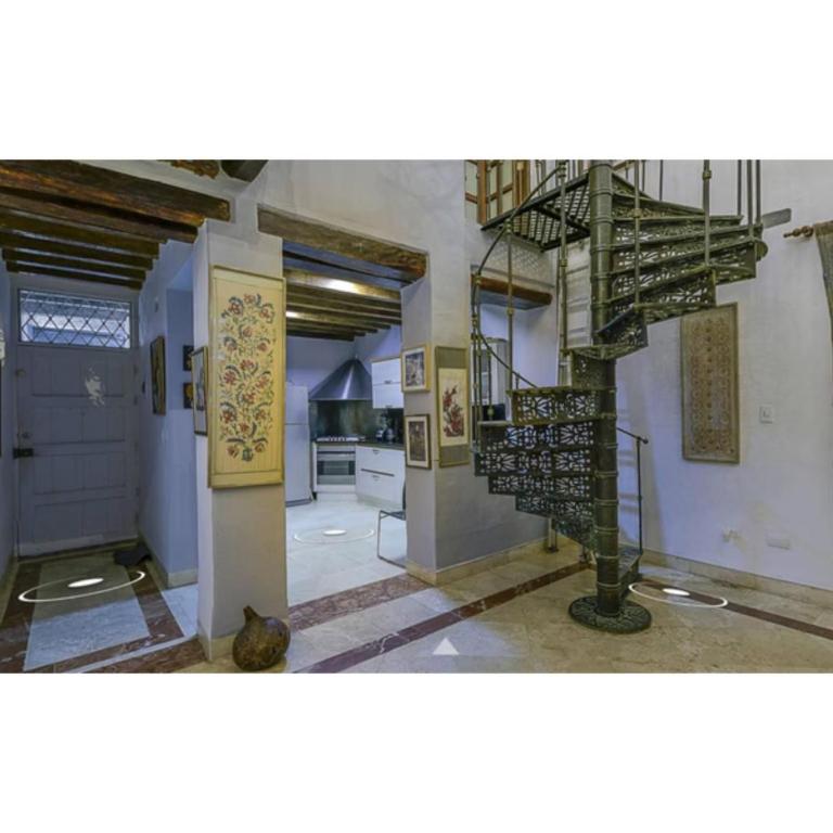 Luxury Large Apartment With Colonial Balcony - Apartment - 8
