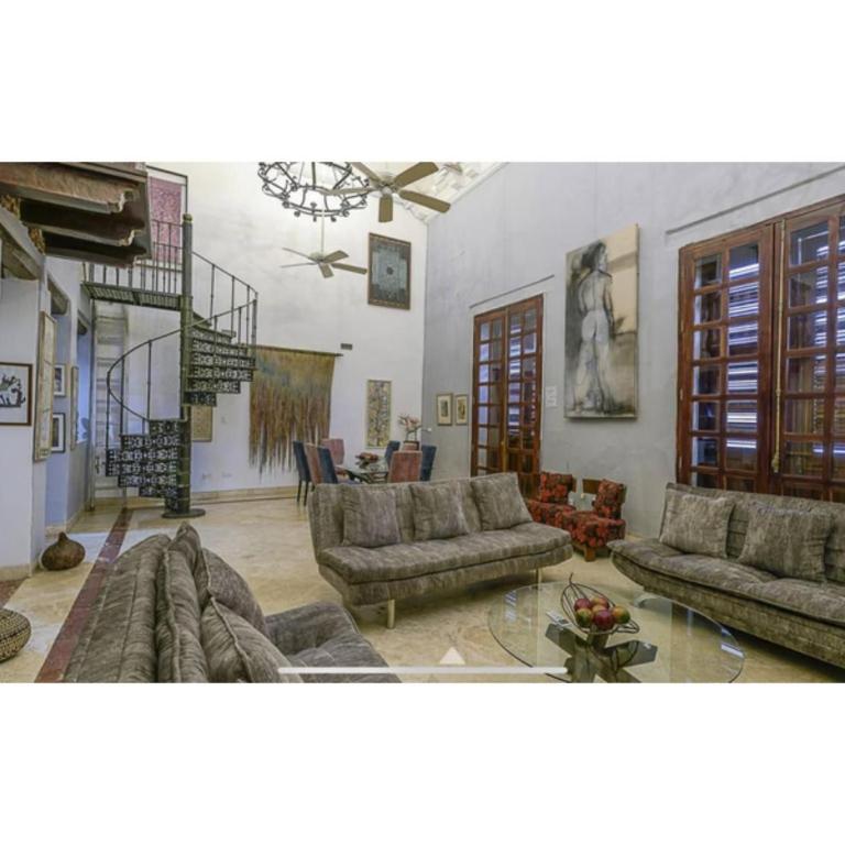 Luxury Large Apartment With Colonial Balcony - Apartment - 11