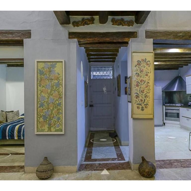 Luxury Large Apartment With Colonial Balcony - Apartment - 19