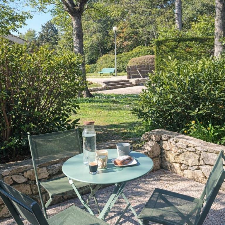Studio calme avec terrasse et piscine - Studio avec Terrasse - 9