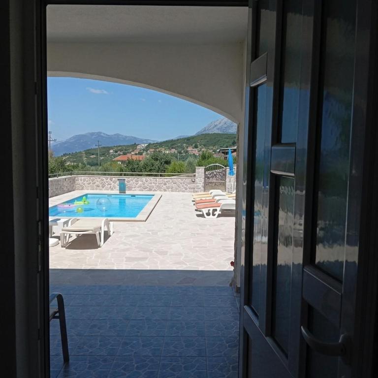 Vila Rogač - Vila sa Sopstvenim Bazenom - 4
