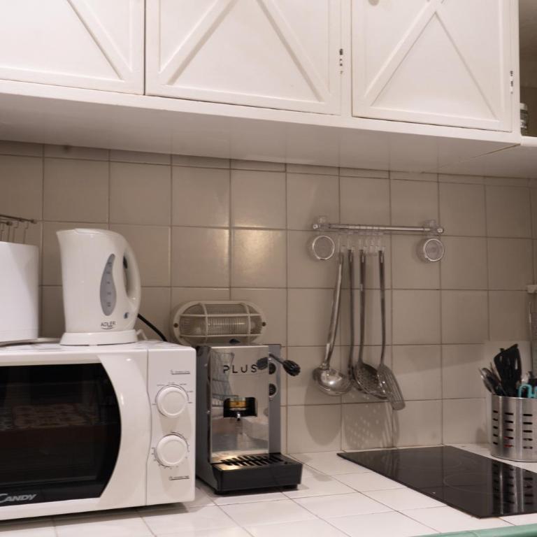GuestHost - Rione VI Parione Comfy Apartment - Appartamento con 1 Camera da Letto - 12