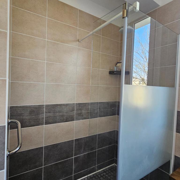 La Roseraie - Camera Matrimoniale con Bagno Privato - 12