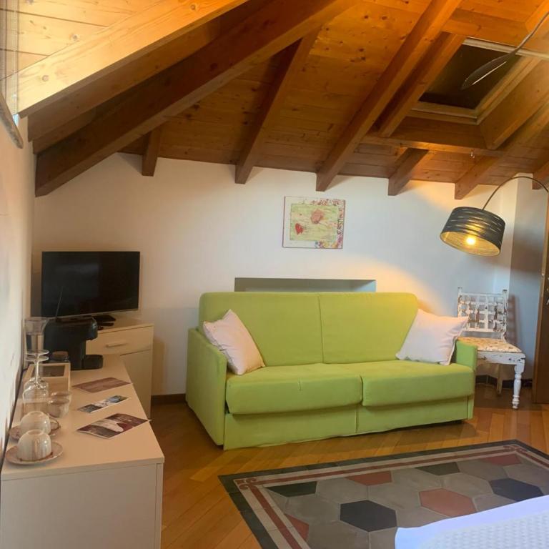 La Villa Como - Double Room with Private External Bathroom - 3