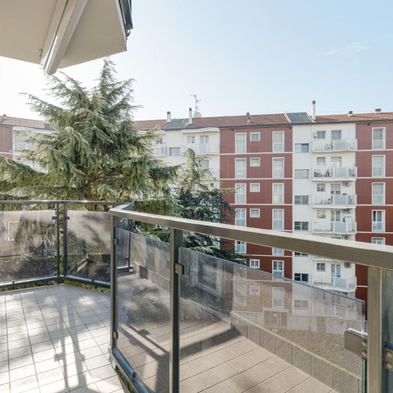 GuestHost - Spacious Balcony Apartment X6 - Appartamento con 2 Camere da Letto - 10