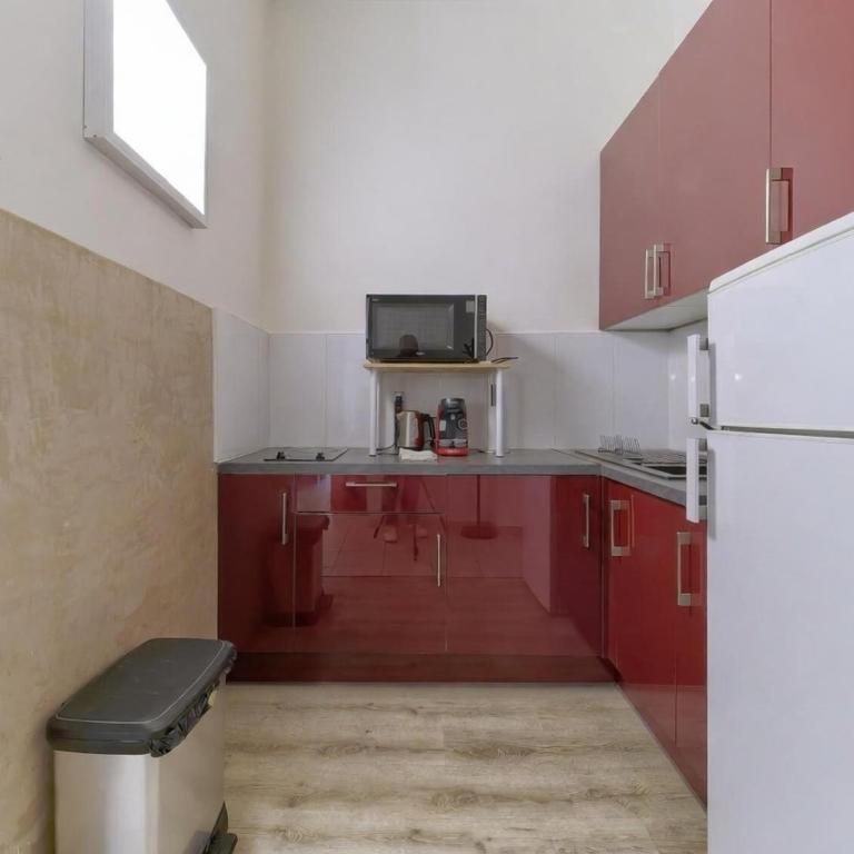 Cozy and renovated apartment - Hyper Central - Air Conditioner - Appartement 3 Chambres - 2