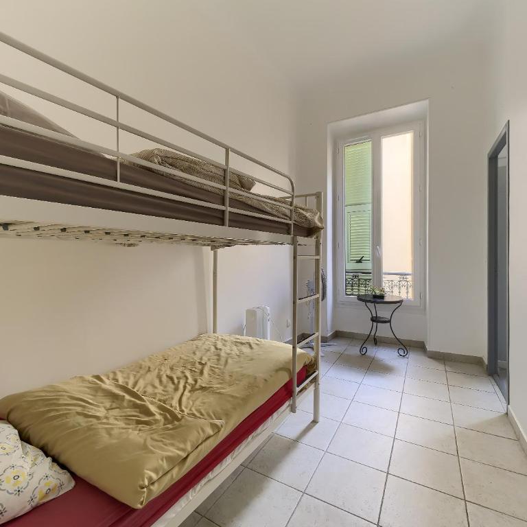 Cozy and renovated apartment - Hyper Central - Air Conditioner - Appartement 3 Chambres - 6