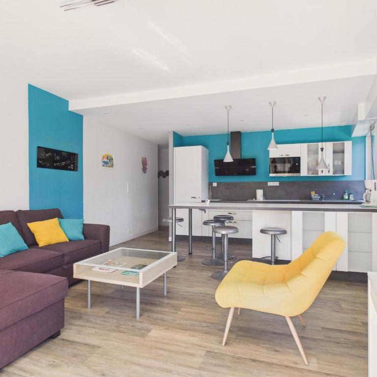 Vue mer, plage à 50 m, 2 adultes 2 enfants - Appartement - 8