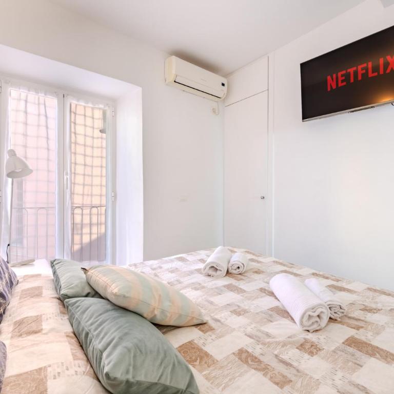 Una Finestra Sul Blu - AC & WiFi - Di fronte al Mare - Appartamento Deluxe con 1 Camera da Letto - 3