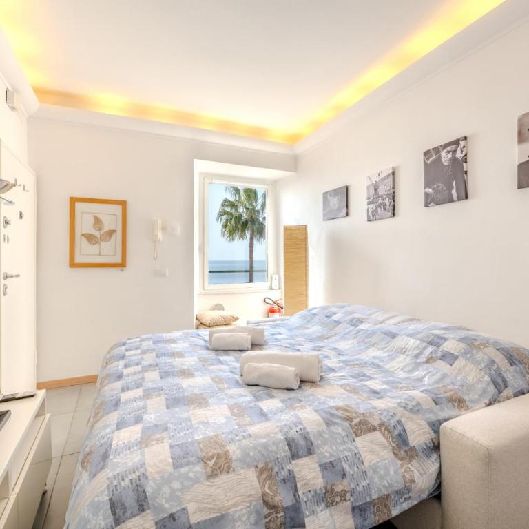 Una Finestra Sul Blu - AC & WiFi - Di fronte al Mare - Appartamento Deluxe con 1 Camera da Letto - 6