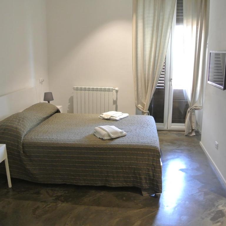 Palermo Rooms - Camera Tripla Superior - 8