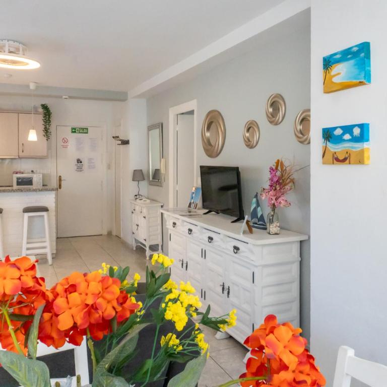 PLAZAMAR 2 SUIT-HOME RENt MALAGA - Apartamento de 1 dormitorio con vistas a la piscina - 1