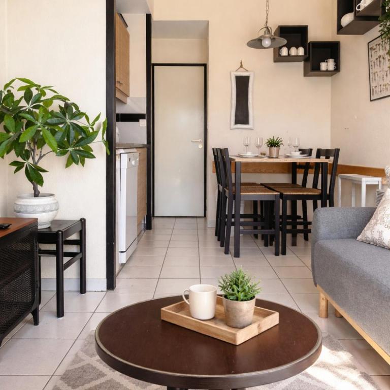 charmant studio renove avec terrasse - 4 personnes - Studio - 1