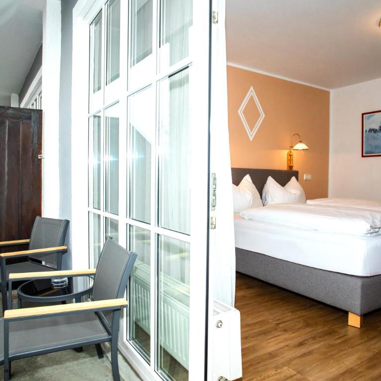 Gasthof zur Post - Double Room with Balcony - 6