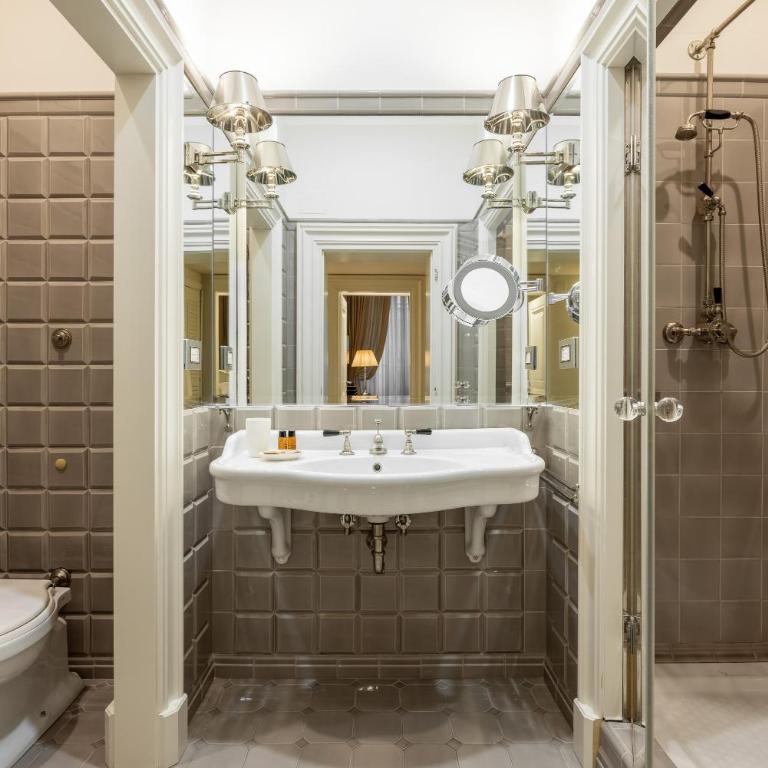 Acciaiuoli Luxury Suite by MMega - Appartamento - 32