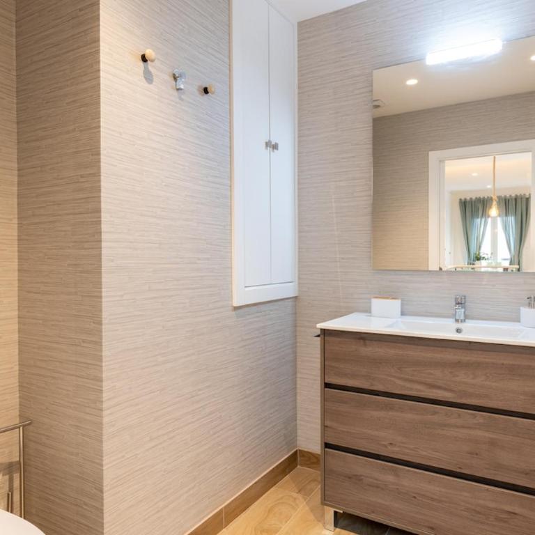 Santa Barbara Central Suites - Apartamento de 1 dormitorio - 2