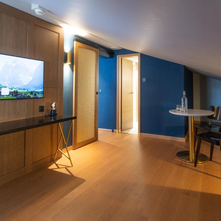 Boutique Hotel Glacier - Suite Eigerblick - 3