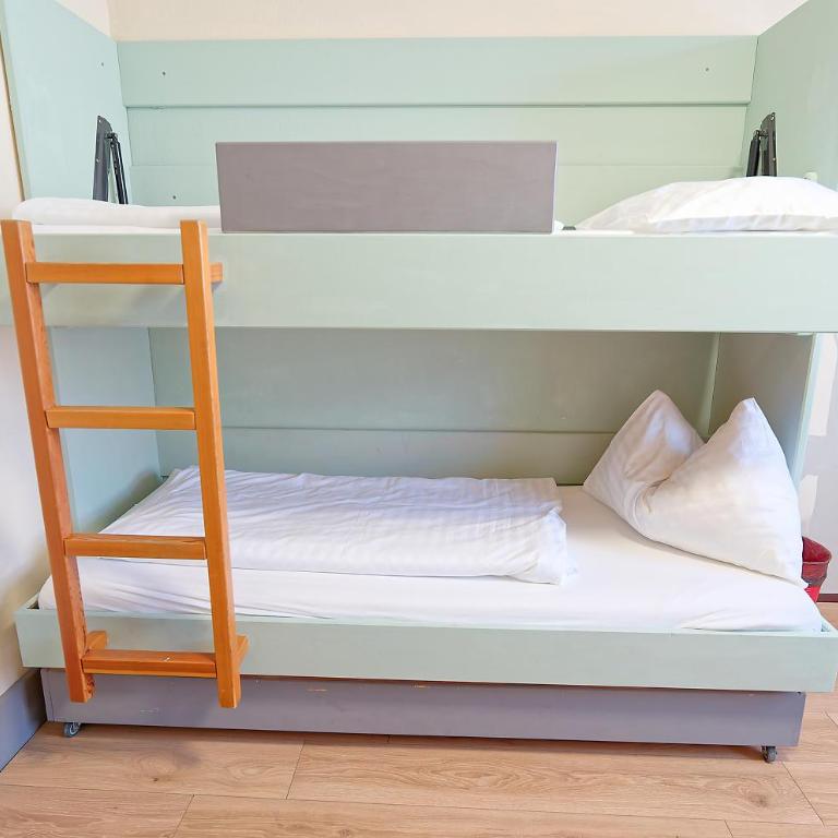 Jugend- und Familiengästehaus Villach - Fünfbettzimmer - 16