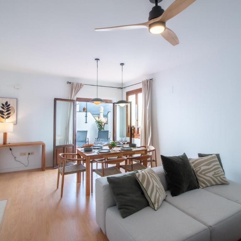 Apto. El Ático de los Patios - Three-Bedroom Apartment - 7