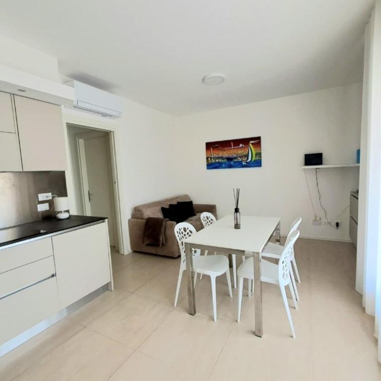 White Sand 3 - Seasons Real Estate - Lido di Jesolo - Appartamento con 2 Camere da Letto - 3