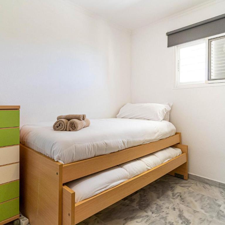 2 Bedroom Stunning Apartment In Torremolinos - Apartamento de 2 dormitorios - 4