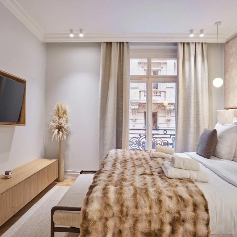 Luxurious airconditioned apartment Arc de Triomphe - Three-Bedroom Apartment - 19