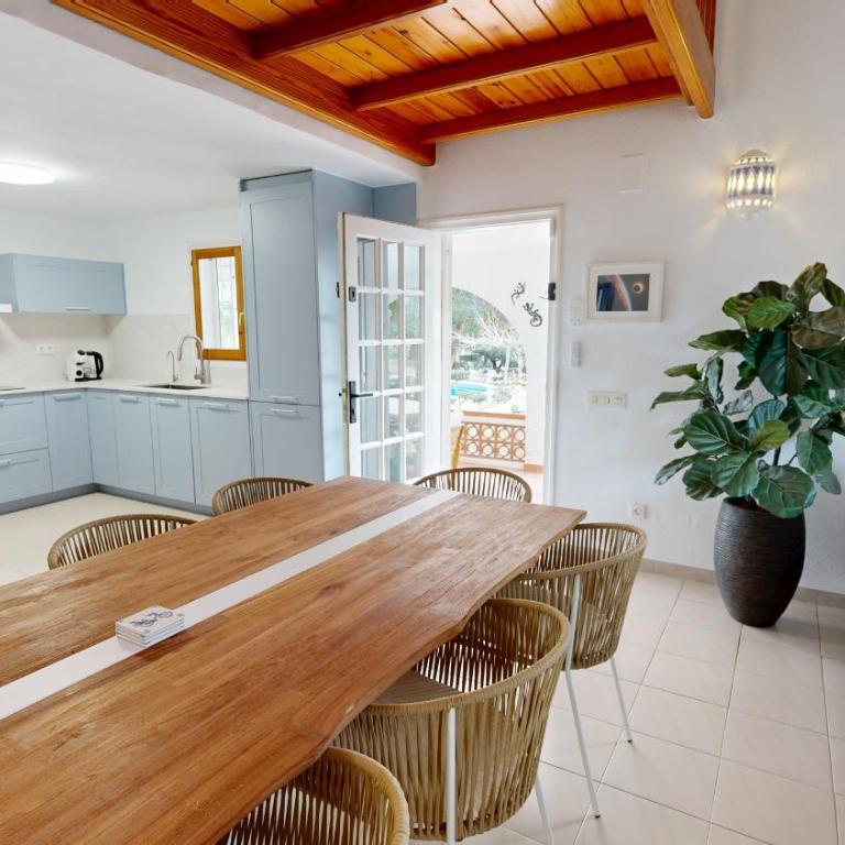 Finca Serena - Three-Bedroom Vacation Home - 5