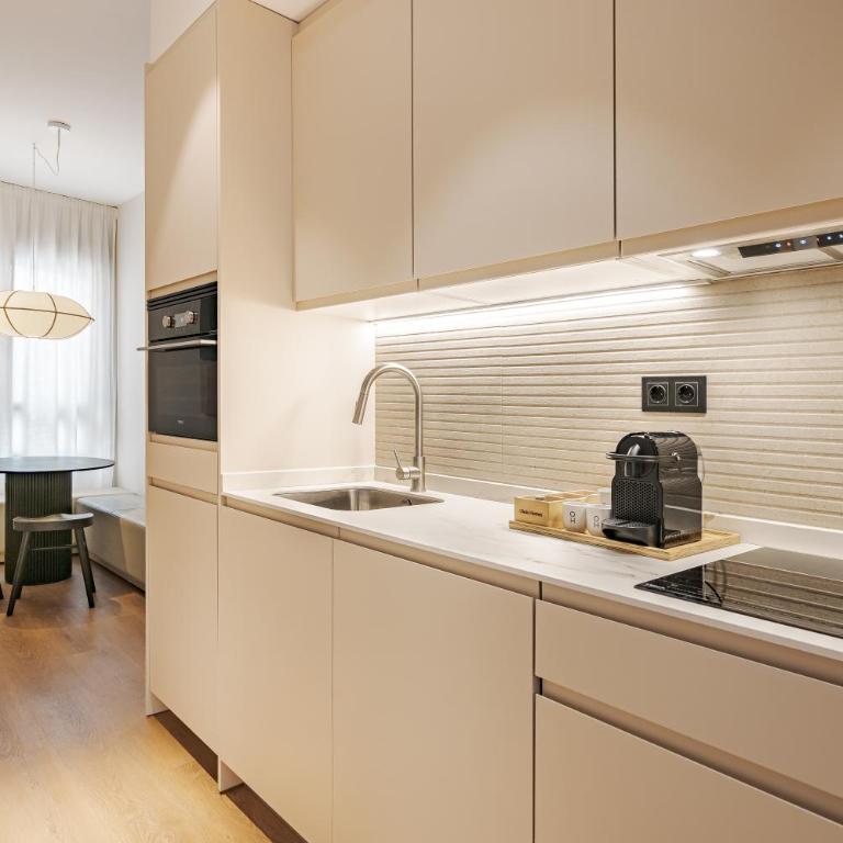Numancia Apartments by Olala Homes - Two-Bedroom Apartment - 6
