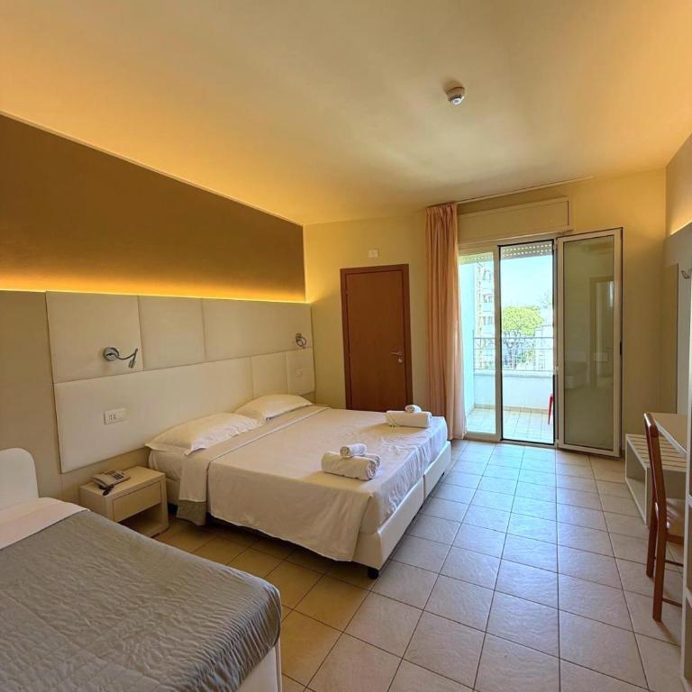 HOTEL VILLA MARIA - Camera Tripla Superior - 16
