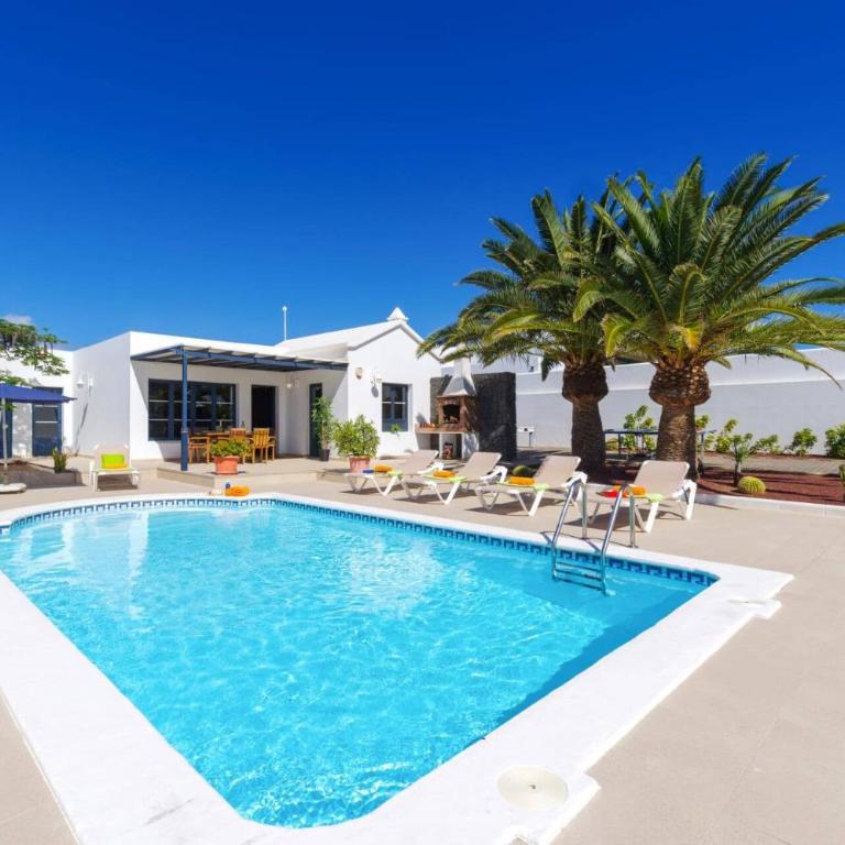 Villa Perejil by Villa Plus - Villa - 1