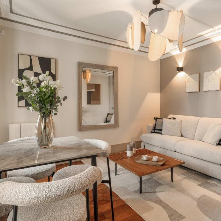 Renovated property near the Louvre - Appartement - 2