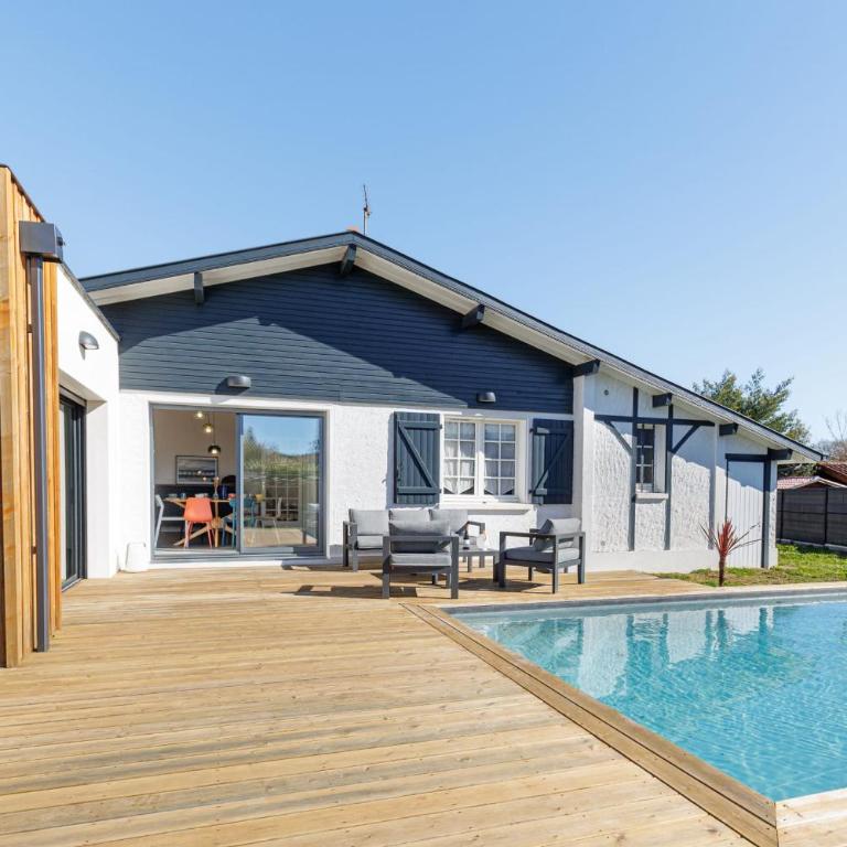 Villa Blue Pool - Welkeys - Vacation Home - 7