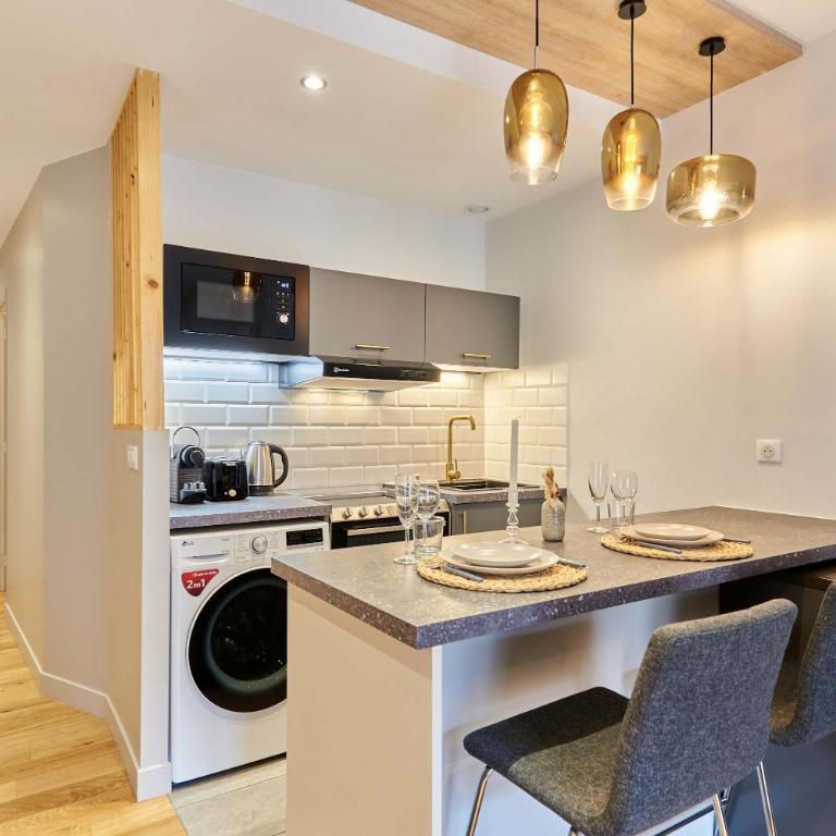 Modern Apartment Champs Elysees Trocadero - One-Bedroom Apartment - 3