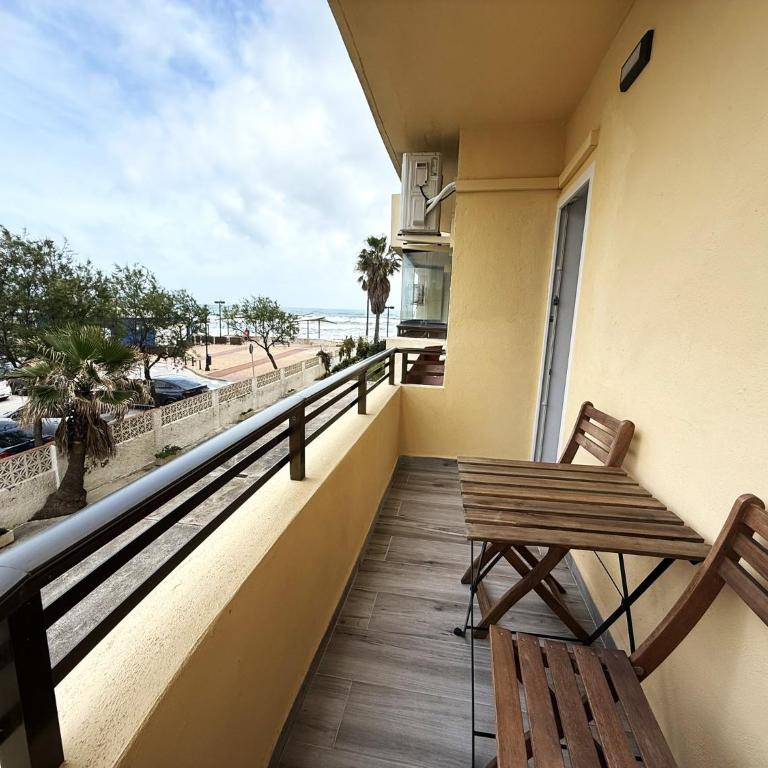 Apartamento de playa con piscina - One-Bedroom Apartment - 14