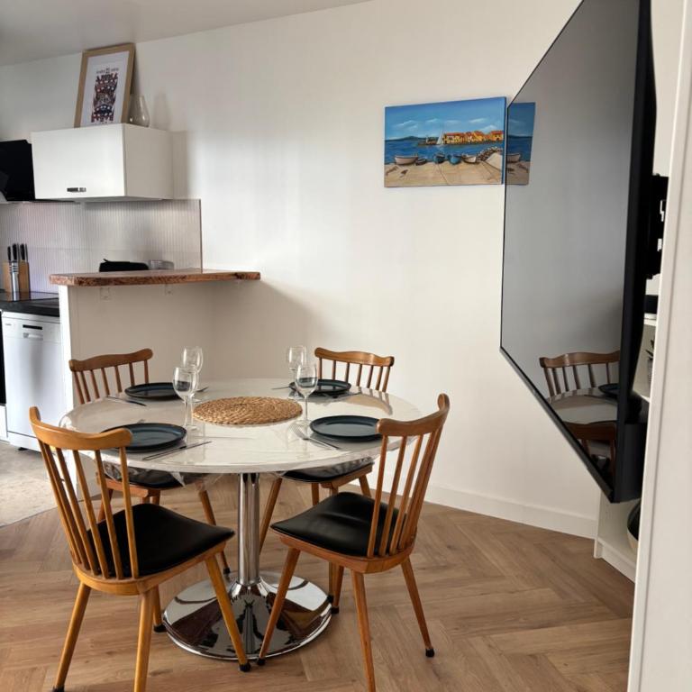 L'ecrin Sétois - T2 Climatisé - Centre Ville - Terrasse - Apartamento de 1 dormitorio - 18