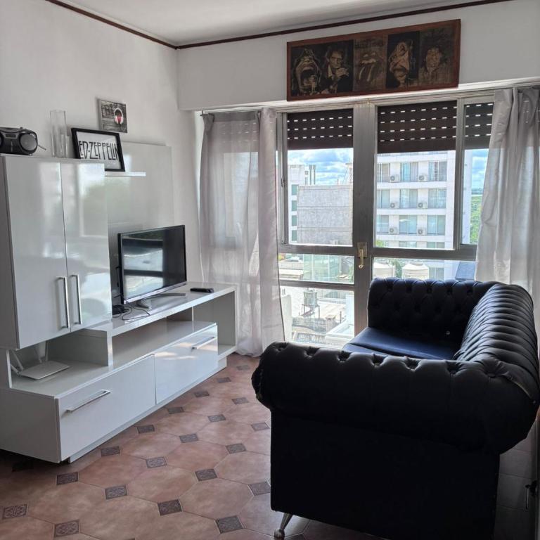 Dpto cerca de Costanera, Virgen y Plaza Mitre - Apartamento de 2 dormitorios - 2