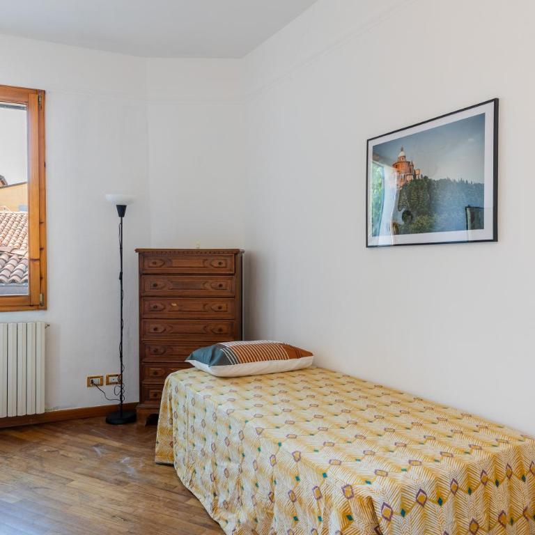 Casa Farini, nel cuore di Bologna - Three-Bedroom Apartment - 17