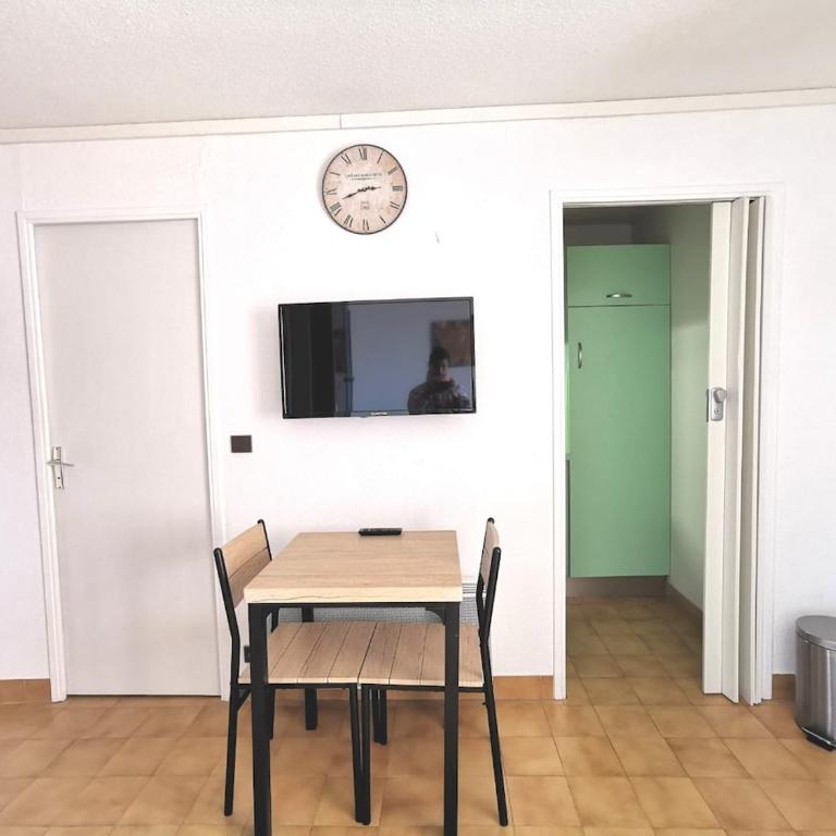 Le Cosy Haven - Tout à pied - Vue Mer - Commerces et plages - Détente - One-Bedroom Apartment with Sea View - 5