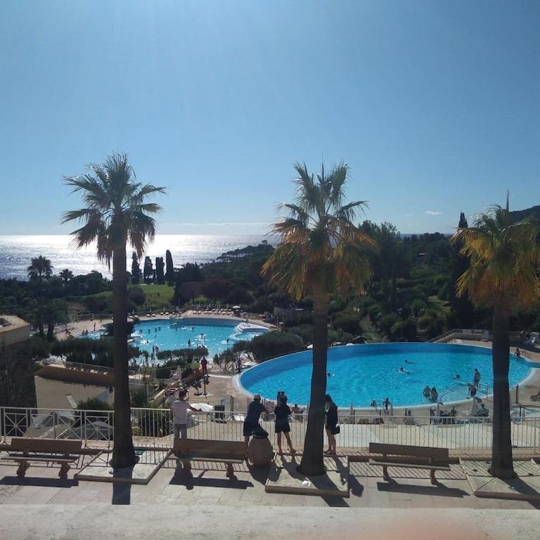 Saint-Raphael Cap Esterel Vue Mer Air-con 4 to 5 pers XWQ3 - Apartment mit Meerblick - 8