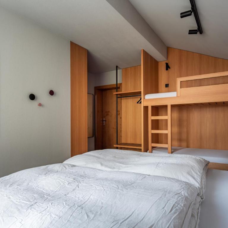 Julius Appartements & Zimmer - Apartment mit 2 Schlafzimmern und Balkon - 16