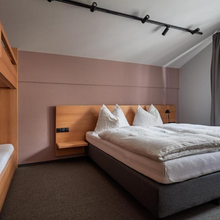 Julius Appartements & Zimmer - Apartment mit 2 Schlafzimmern und Balkon - 18
