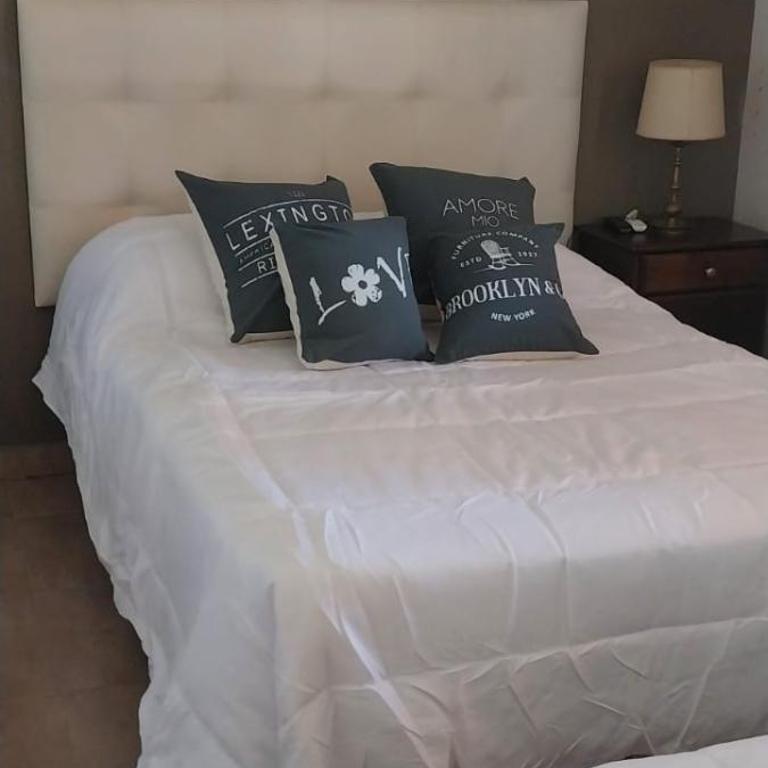 Casa quinta con pileta Las Palmeras - Casa con 1 dormitorio - 16