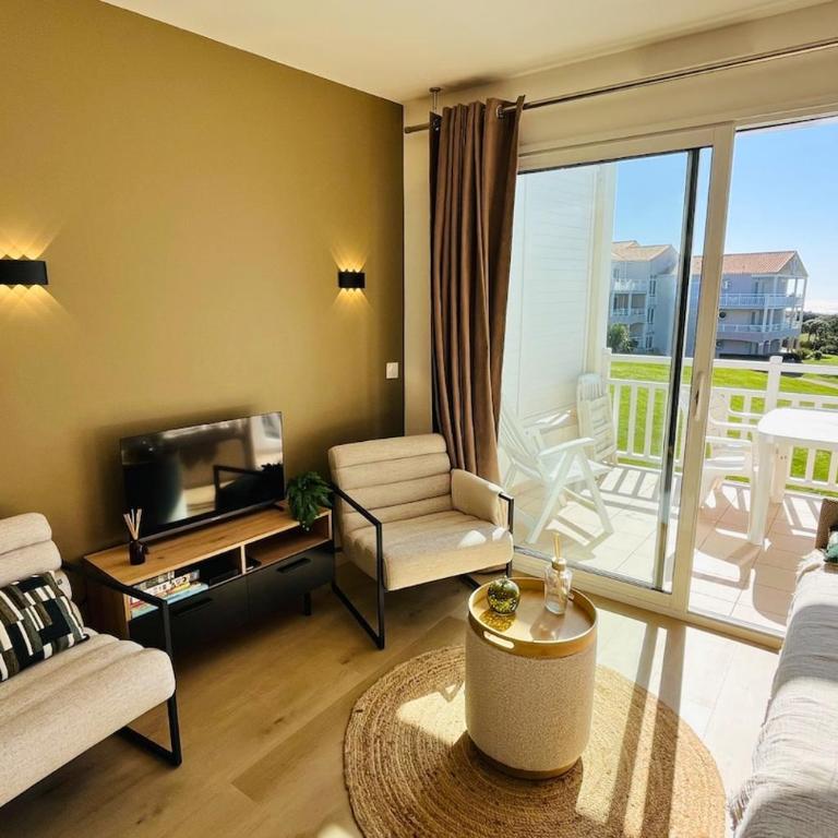 Light&Sea - 2-4 people - Pool access & sea view - Appartamento con 1 Camera da Letto, Balcone e Vista Mare - 8