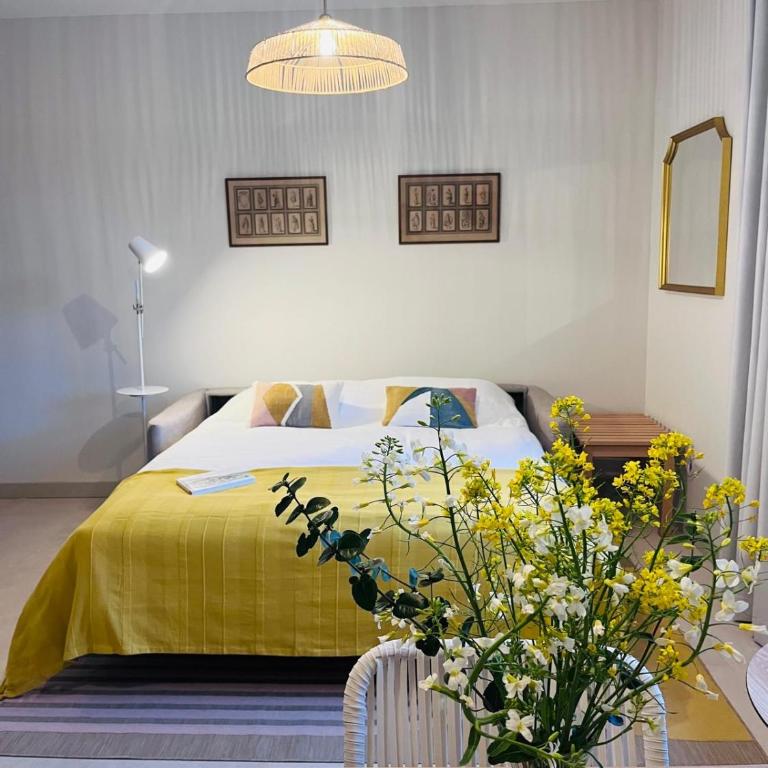 Château de la Piscine - Appartements dans le Mas au coeur d'un grand parc arboré - Studio with Garden View - 4