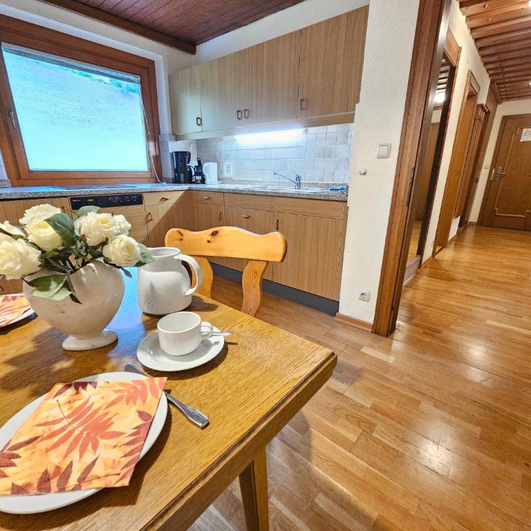 Alpenlandhof - Apartment mit 1 Schlafzimmer, Balkon und Bergblick - 7