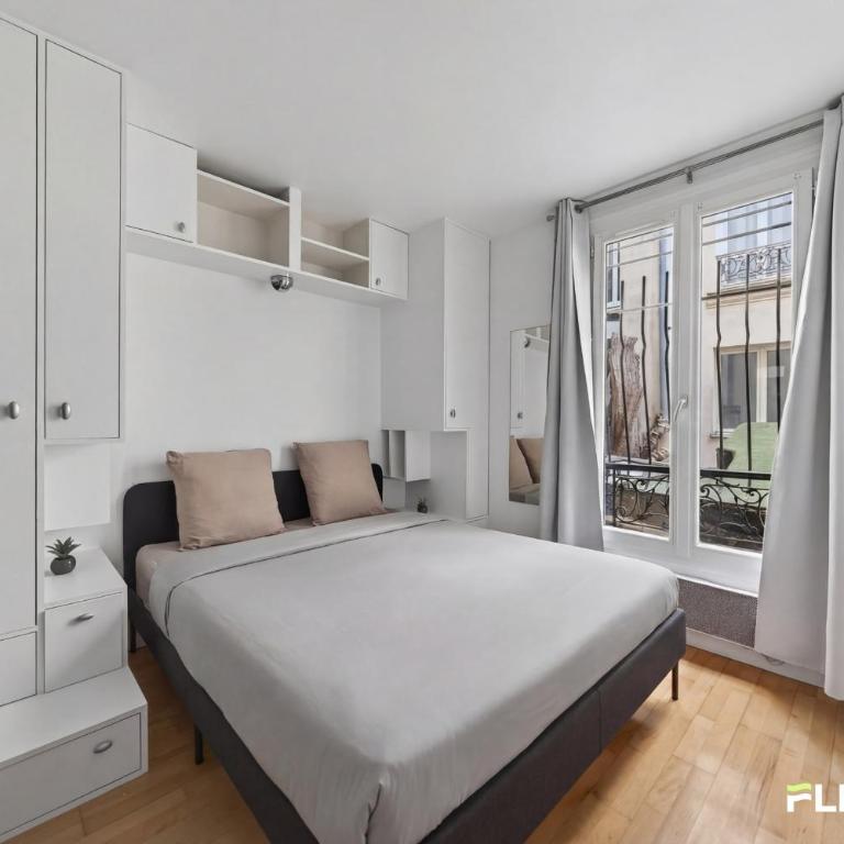 T2 lumineux au cœur du 9ᵉ Gare Saint-Lazare à deux pas - Appartement - 10