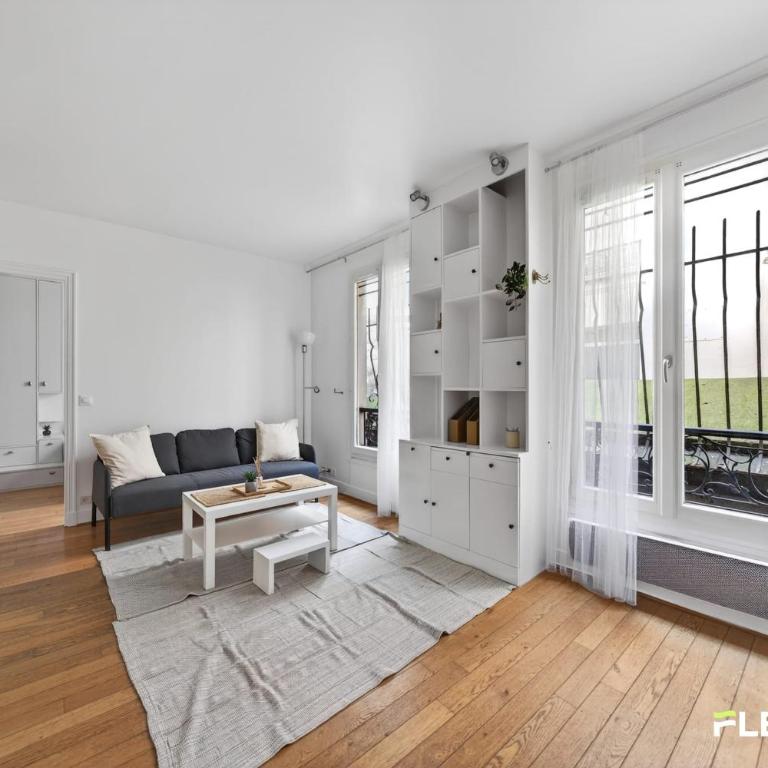 T2 lumineux au cœur du 9ᵉ Gare Saint-Lazare à deux pas - Appartement - 1