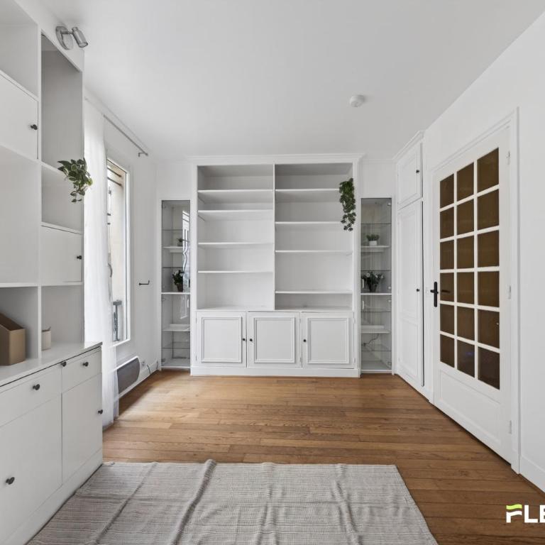 T2 lumineux au cœur du 9ᵉ Gare Saint-Lazare à deux pas - Appartement - 4